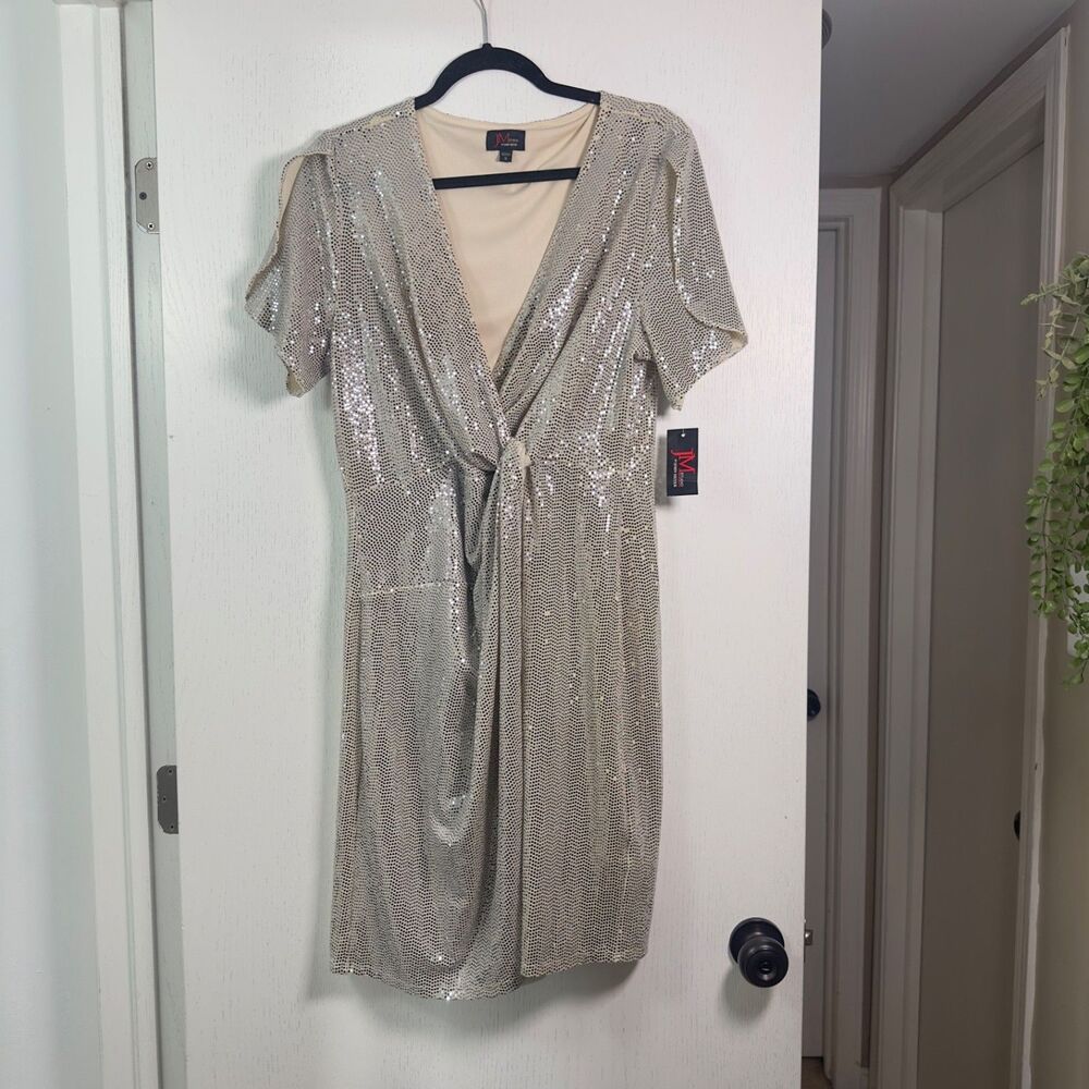 JM Studio Silver Sequin Wrap V-Neck cocktail Dress Stretch Sz 16